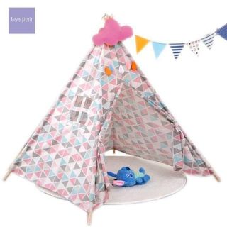 LỀU VẢI MÀU HOẠ TIẾT HÌNH LẬP THỂ