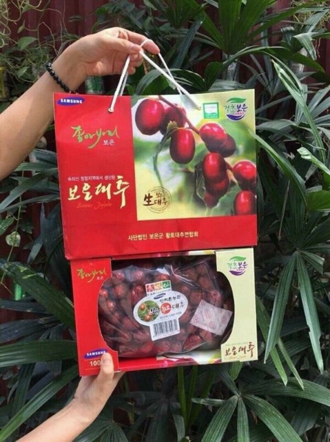 Táo đỏ Hàn Quốc loại 1kg (Date 1/2025).