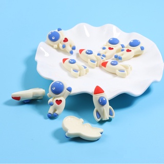 Jibbitz sticker gắn dép Crocs hình phi hành gia và tàu vũ trụ