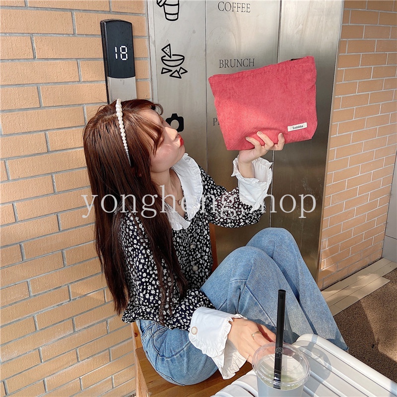 Túi Đựng Mỹ Phẩm Bằng Vải Nhung Kẻ Có Khóa Kéo Thiết Kế Thời Trang