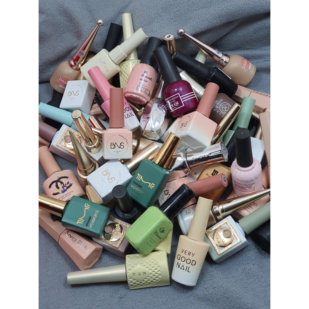 Sơn Ngẫu Nhiên Màu Đẹp Không Chọn Màu