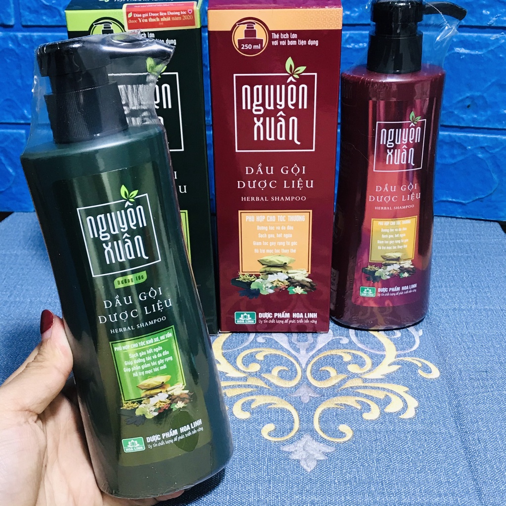 Dầu gội dược liệu Nguyên Xuân XANH-ĐỎ 250ML