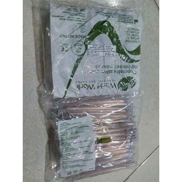 Ống hút nước bọt