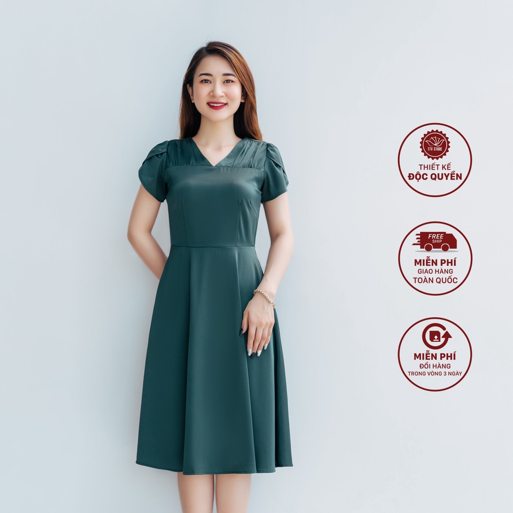 Đầm trung niên thiết kế xoè xanh rêu cổ tim nhúng tay đắp chéo TTV708