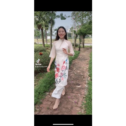 Áo Dài Cách Tân Nữ Dáng Xuông 4 Tà Chân Hoa Cổ Vuông Lụa Da Tơ Óng