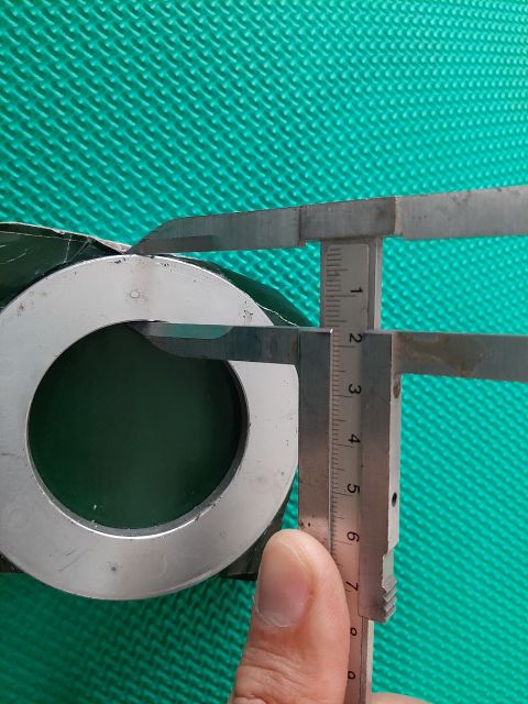 Nam châm trắng từ Neo vĩnh cửu đường kính 8.7cm dày 0.7cm có mẻ 1 chút cực mạnh. 589nhattao