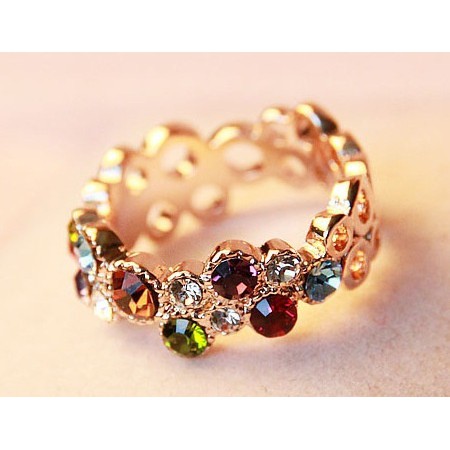 Nhẫn đính đá nhiều màu thiết kế thời trang