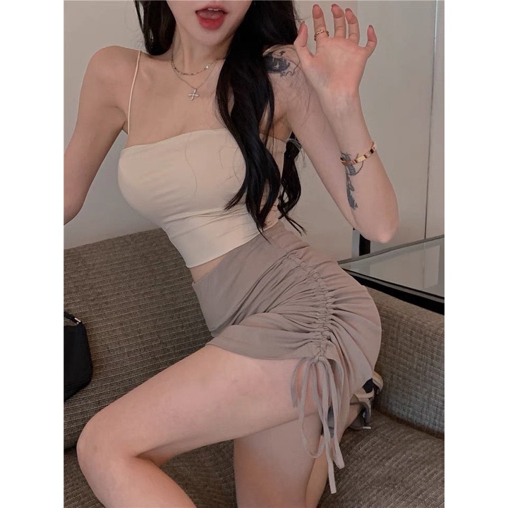 Quần đùi nữ, váy nữ phong cách sexy, trẻ trung