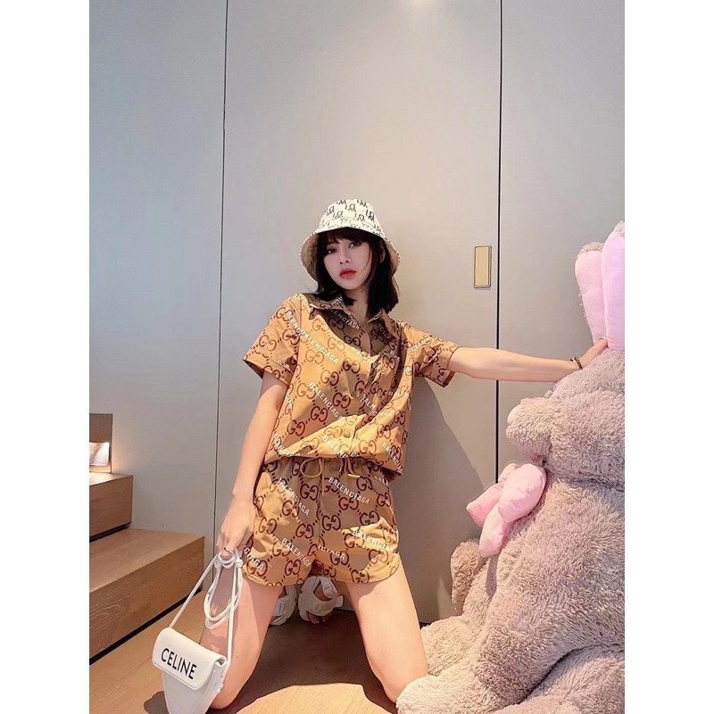 Set trang phục nữ gồm áo sơ mi tay ngắn và quần shorts thương hiệu Balenciaga và Gucci GC cao cấp