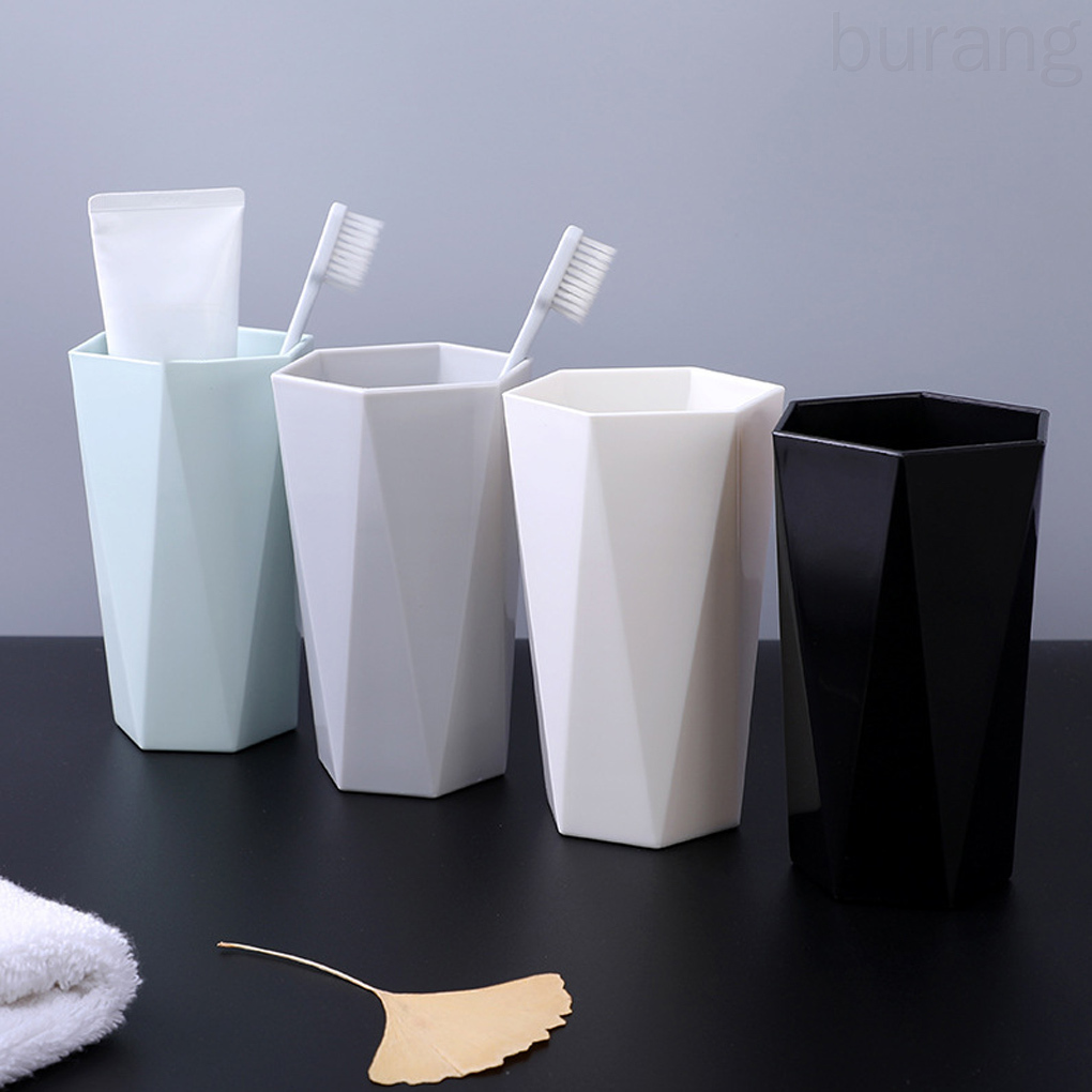 Cốc đánh răng bằng nhựa chống trượt tiện dụng
