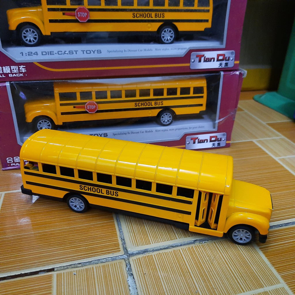 Xe ô tô School bus mini tỉ lệ 1:24 bằng kim loại xe đồ chơi trẻ em có âm thanh và đèn
