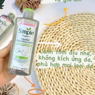 Nước tẩy trang Simple Xanh Lá