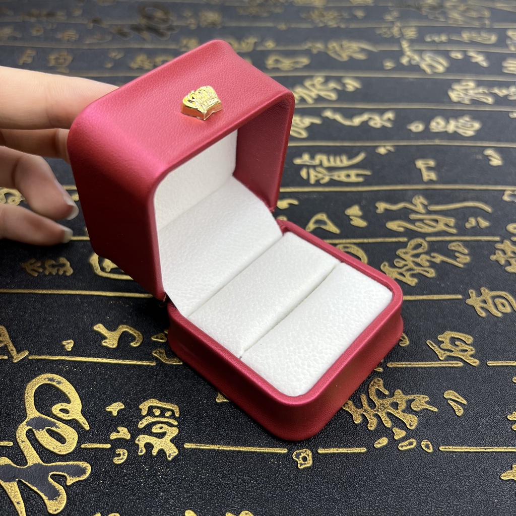 Hộp nhẫn da đỏ hồng, chất liệu da sang trọng, phục vụ tặng quà, tặng nhẫn