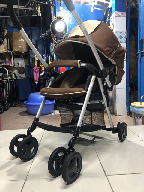 Xe đẩy 2 chiều Combi Urban Walker