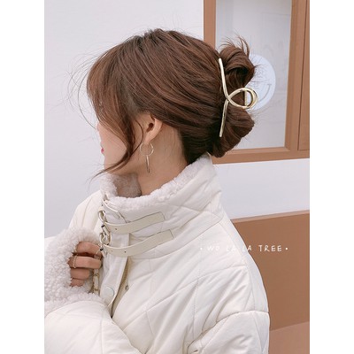 Kẹp tóc càng cua màu vàng kim thiết kế đơn giản