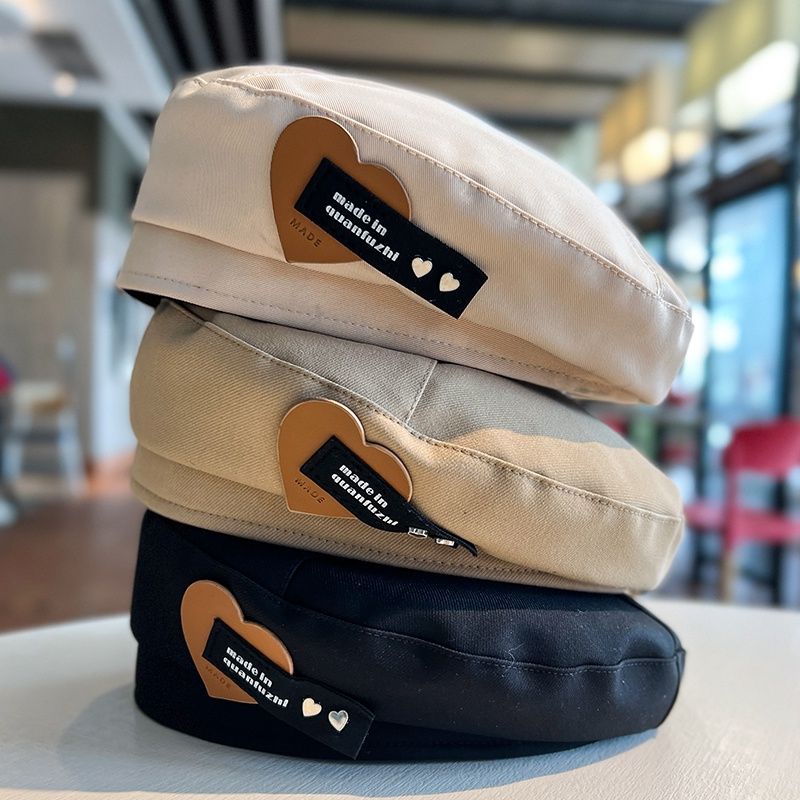 Mũ Beret Hình Trái Tim Và Tag Đen