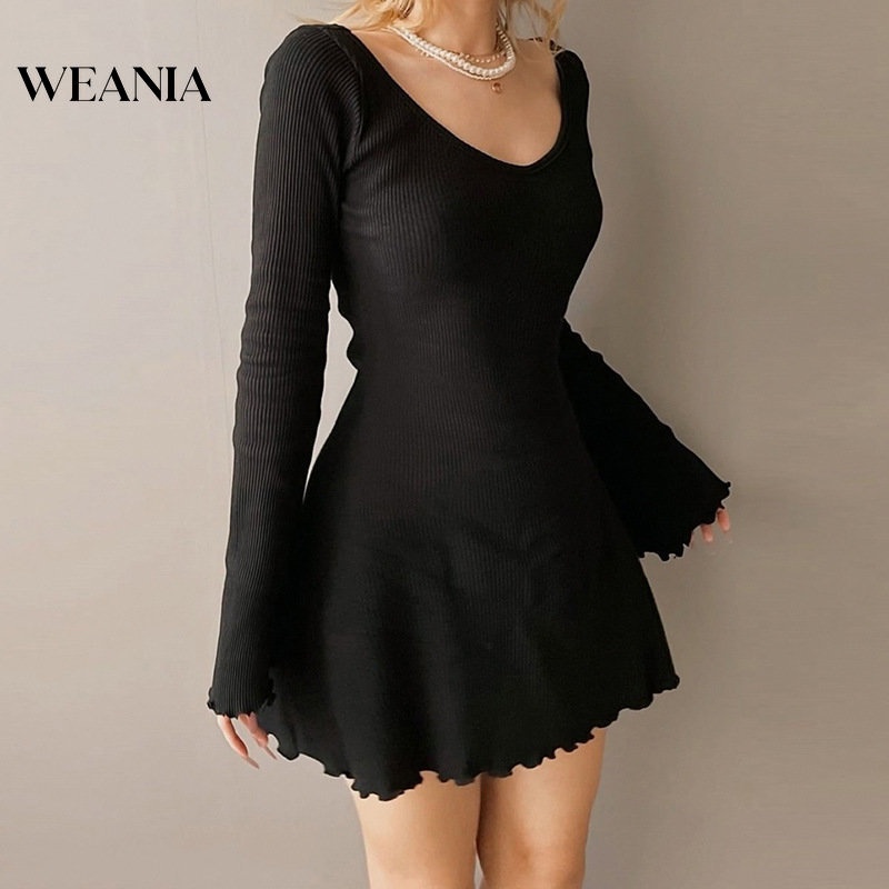 Đầm Tay Dài Cổ Chữ V Màu Trơn Thiết Kế Thanh Lịch