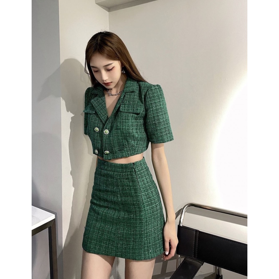 Set croptop dạ xước xanh cổ vest tay ngắn 4 nút + Chân váy dạ ngắn dáng chữ A