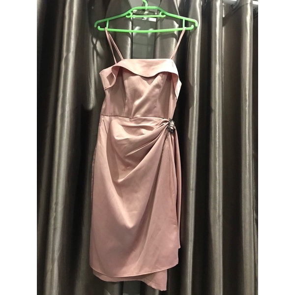 thanh ly váy lụa body size S, M vừa.