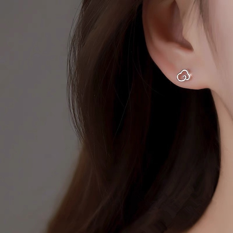 Đôi Bông Tai Mạ Bạc 925 Hình Đám Mây Đáng Yêu