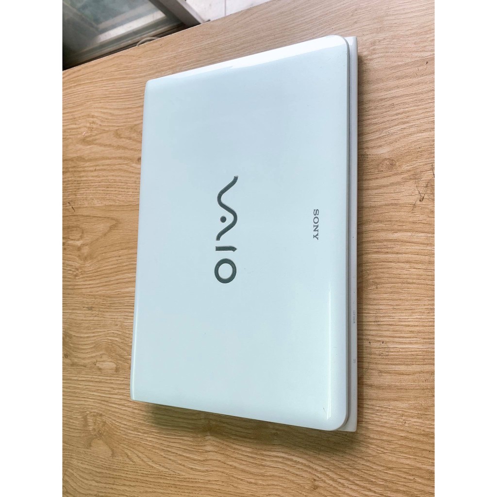 Sang chảnh Laptop Sony vaio Sve15 core i5-3320M Ram 4gb hdd 500gb cạc hd 4000 fui phím bao zin chơi được game