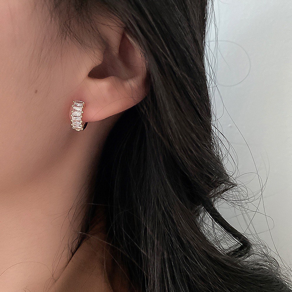 Khuyên Tai Vòng Tròn Nhiều Màu Thời Trang Cổ Điển Cho Nữ