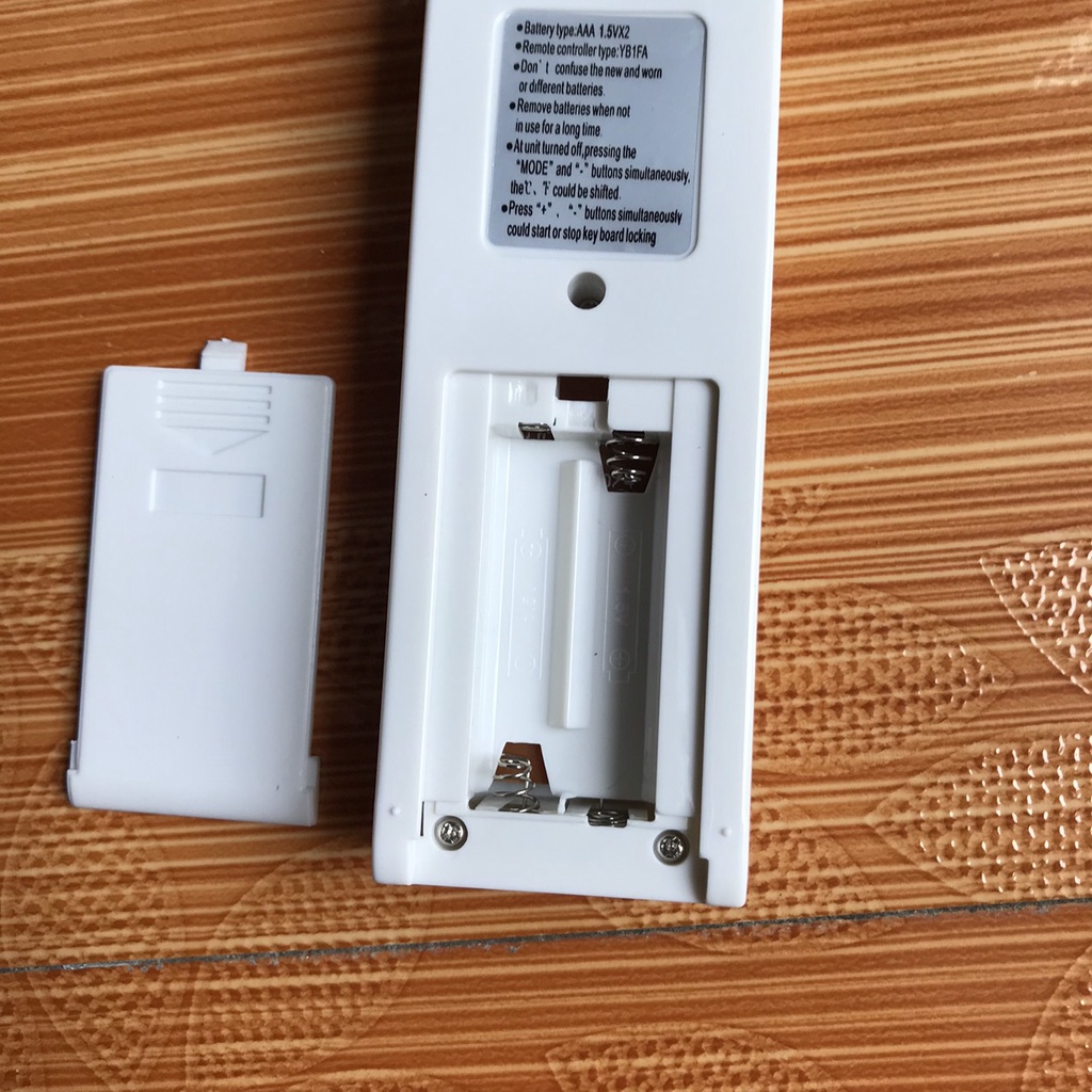 Điều khiển điều hoà AQUA AQA-KCR9JA , AQA-KR9JA , AQA-CR9JA