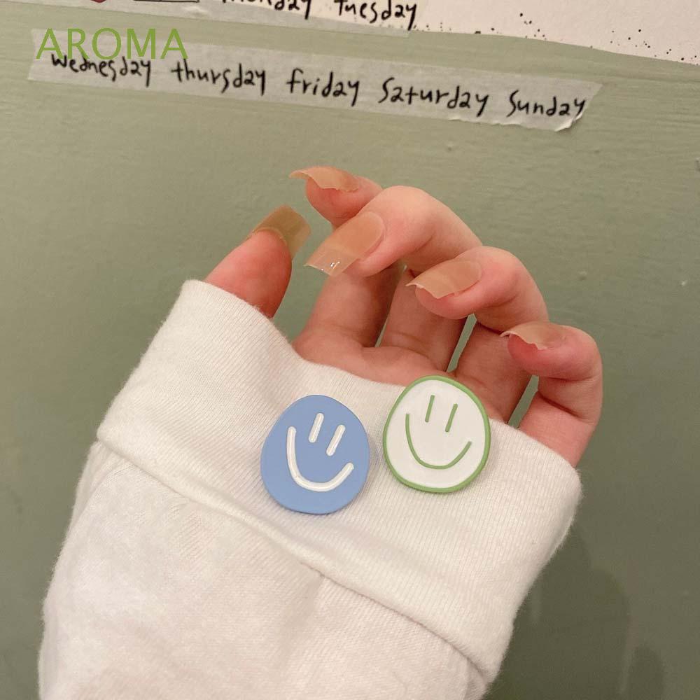 Khuyên Tai Nữ Hình Mặt Cười Đáng Yêu