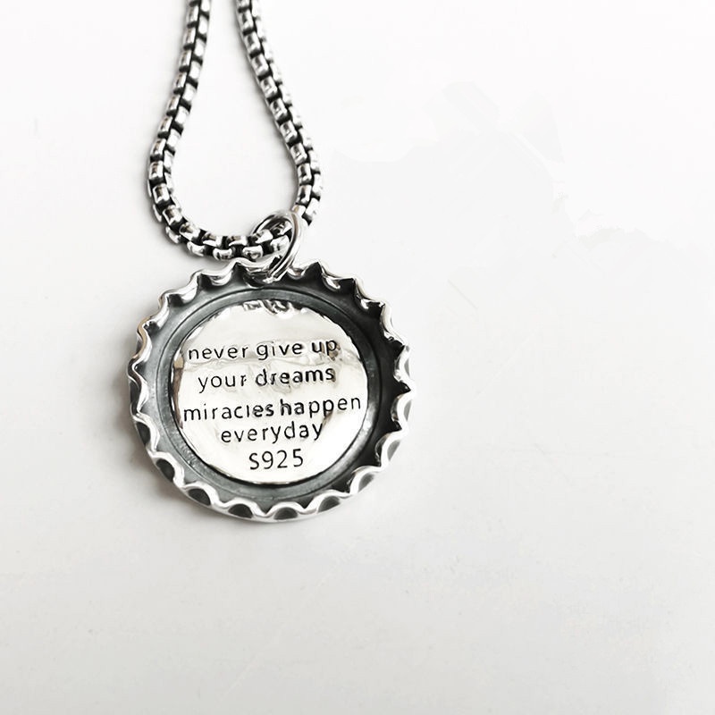 Vòng cổ Mặt Hình Nắp Chai Coca Cola Phong Cách Hip Hop Cá Tính Cho Nam Và Nữ