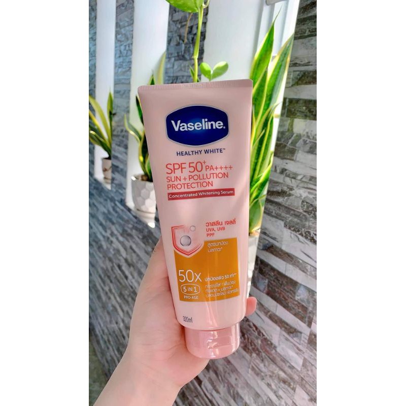 [HÀNG HOT] SỮA DƯỠNG THỂ VASELINE PERFECT SERUM 50X THÁI LAN TUÝP 320ML | BigBuy360 - bigbuy360.vn