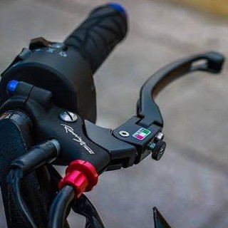Cùm tay côn TWM 1:1