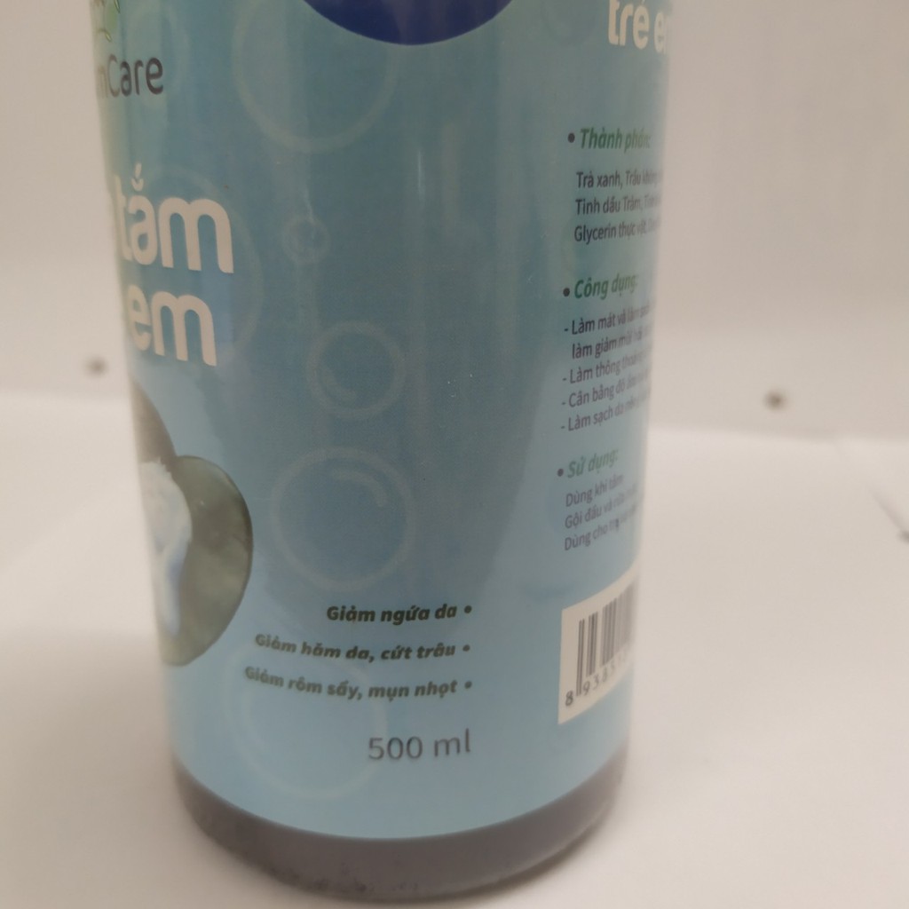 Sữa tắm gội Thảo Dược  Momcare cho trẻ sơ sinh và trẻ em 500ml