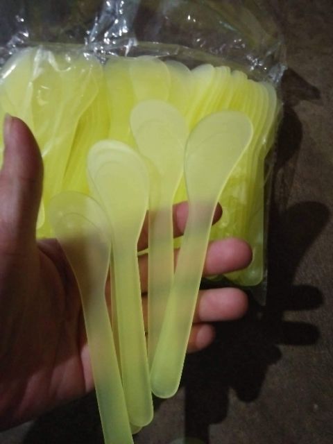 Combo 50 que trộn mặt nạ, trộn kem body, trộn tắm trắng (loại tốt) | BigBuy360 - bigbuy360.vn