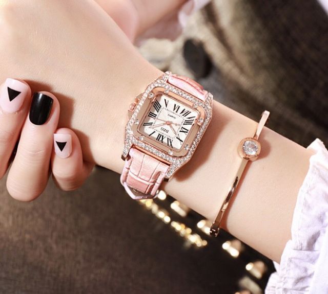 (Giá sỉ) Đồng Hồ Dây Da Mặt Vuông Đính Hột Nữ DZG