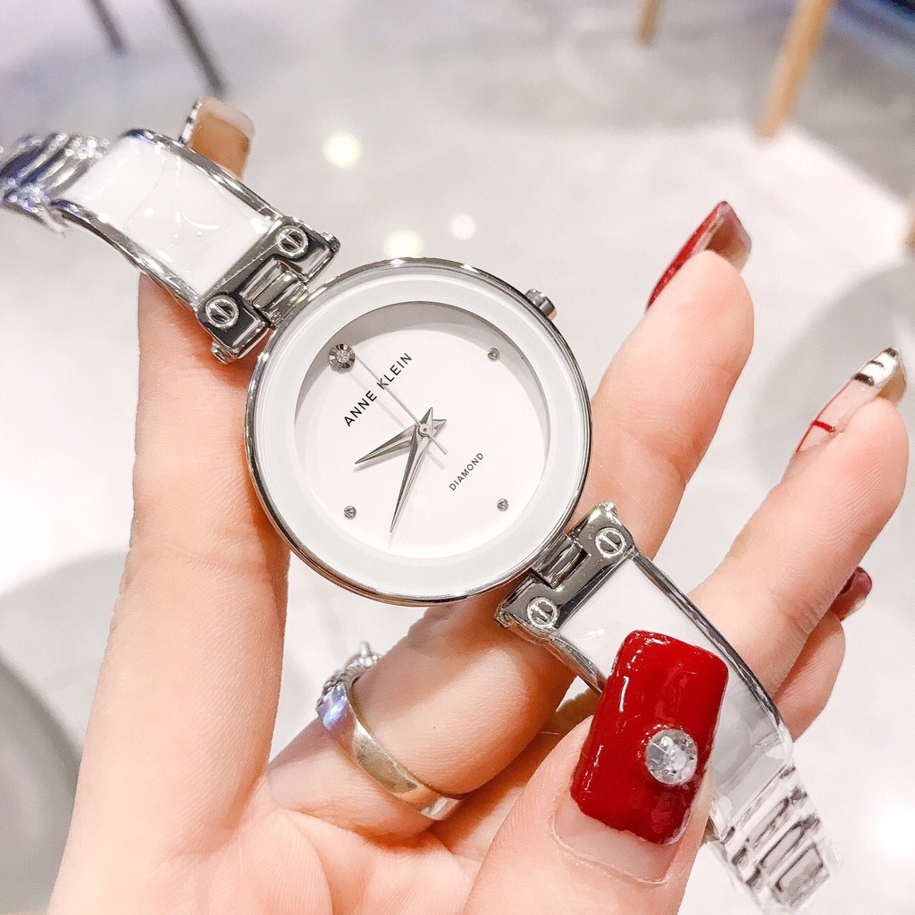 Đồng Hồ Anne Klein Trắng Vỏ Bạc Cho Nữ