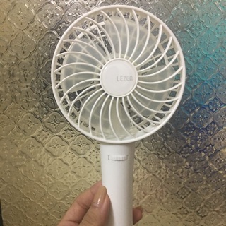 Quạt cầm tay mini lezen