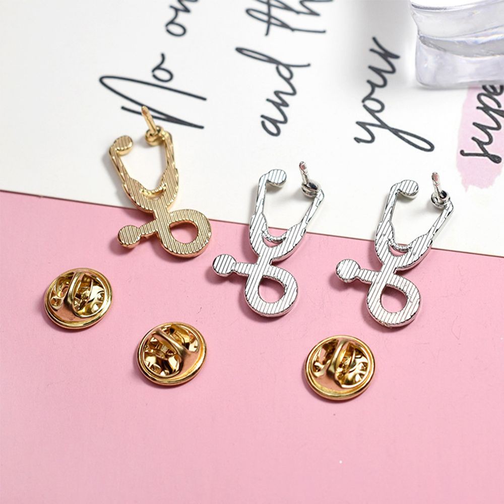 Ghim cài thiết kế ống nghe bác sĩ phong cách hoạt hình nhiều màu sắc tùy chọn