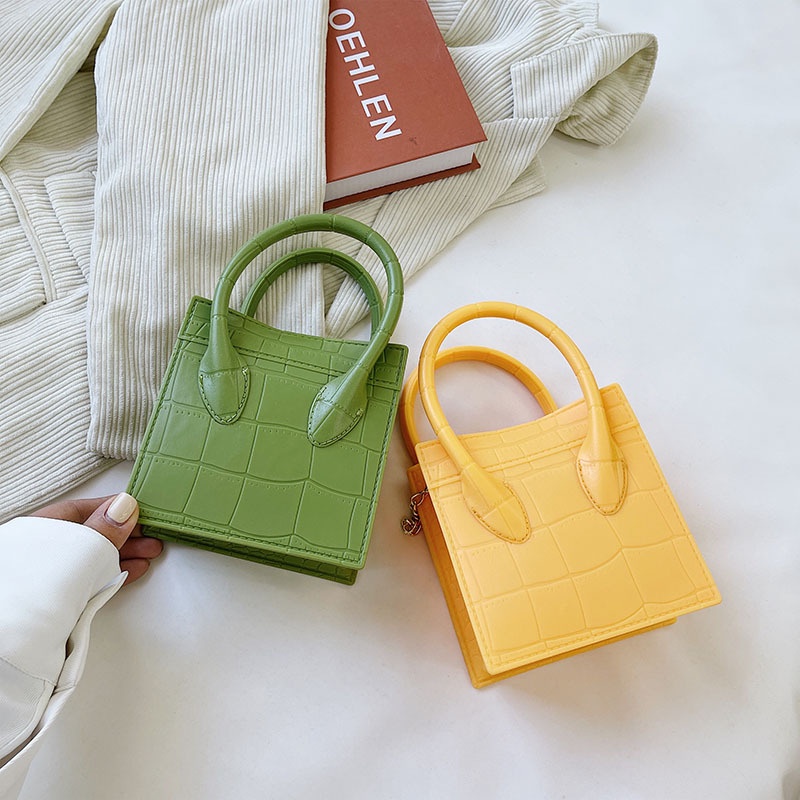 Túi đeo chéo hình vuông cỡ nhỏ họa tiết vân da cá sấu thời trang dành cho nữ