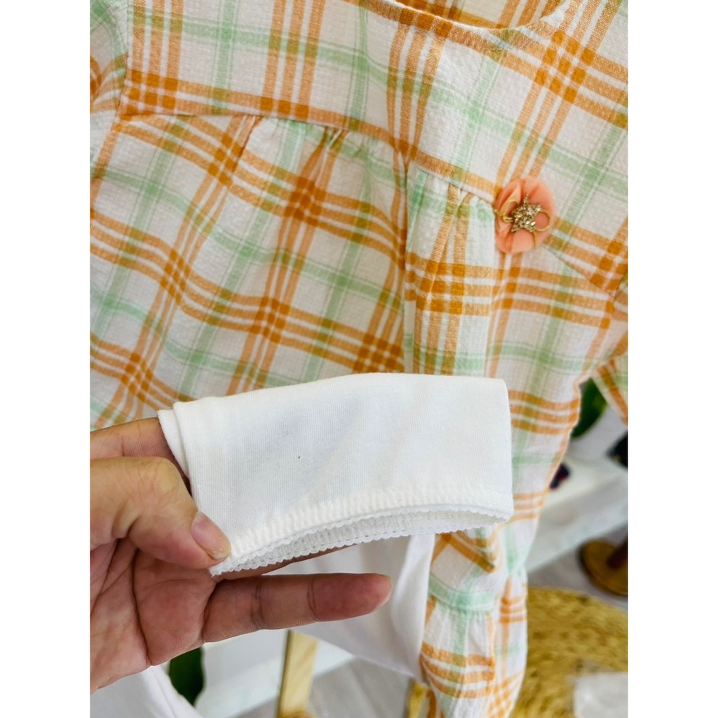 Set Aga. bang áo kẻ cam + legging trắng