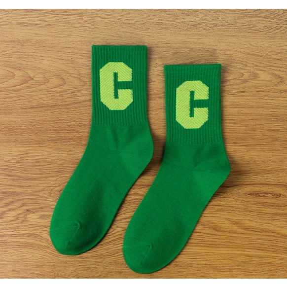 Vớ Tất cao cổ chữ C Nam Nữ phong cách thể thao, trẻ trung, năng động.