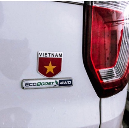 Miếng dán trang trí in họa tiết hình lá cờ quốc kỳ Việt Nam 3D độc đáo tem sticker decal xe hơi ô tô kim loại nhôm
