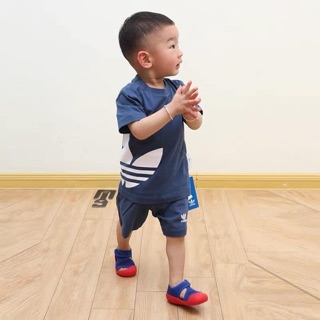 Bộ adidas xuất