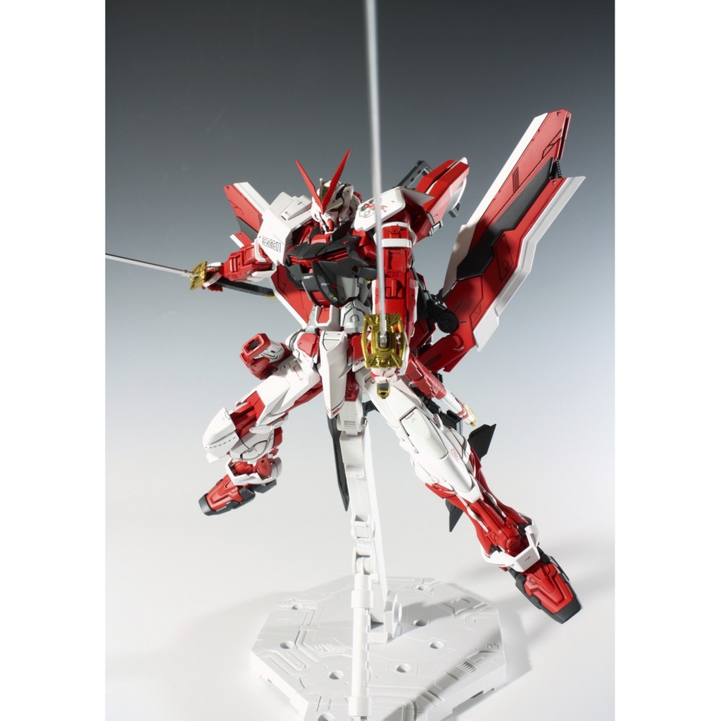 Mô hình lắp ráp Gundam MG 1/100 ASTRAY RED FRAME KAI