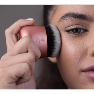 Cọ Đánh Nền Lỏng RT Real Techniques Blender Brush for Liquid Foundation