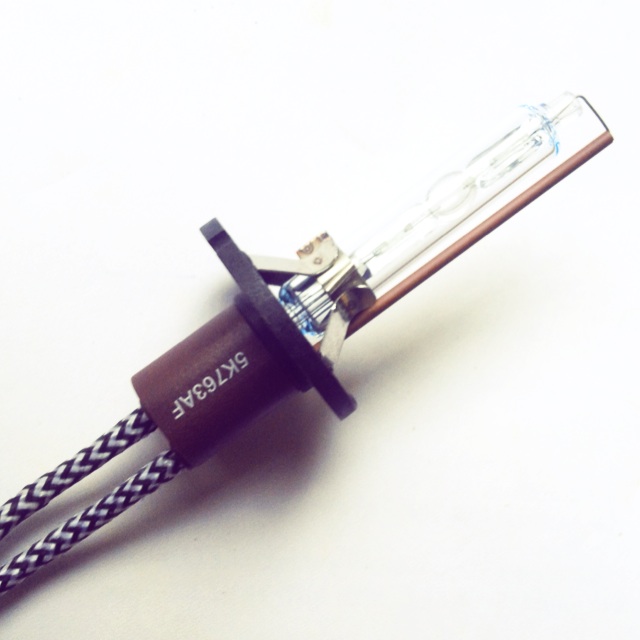 Bóng xenon D2H 35W 5500K