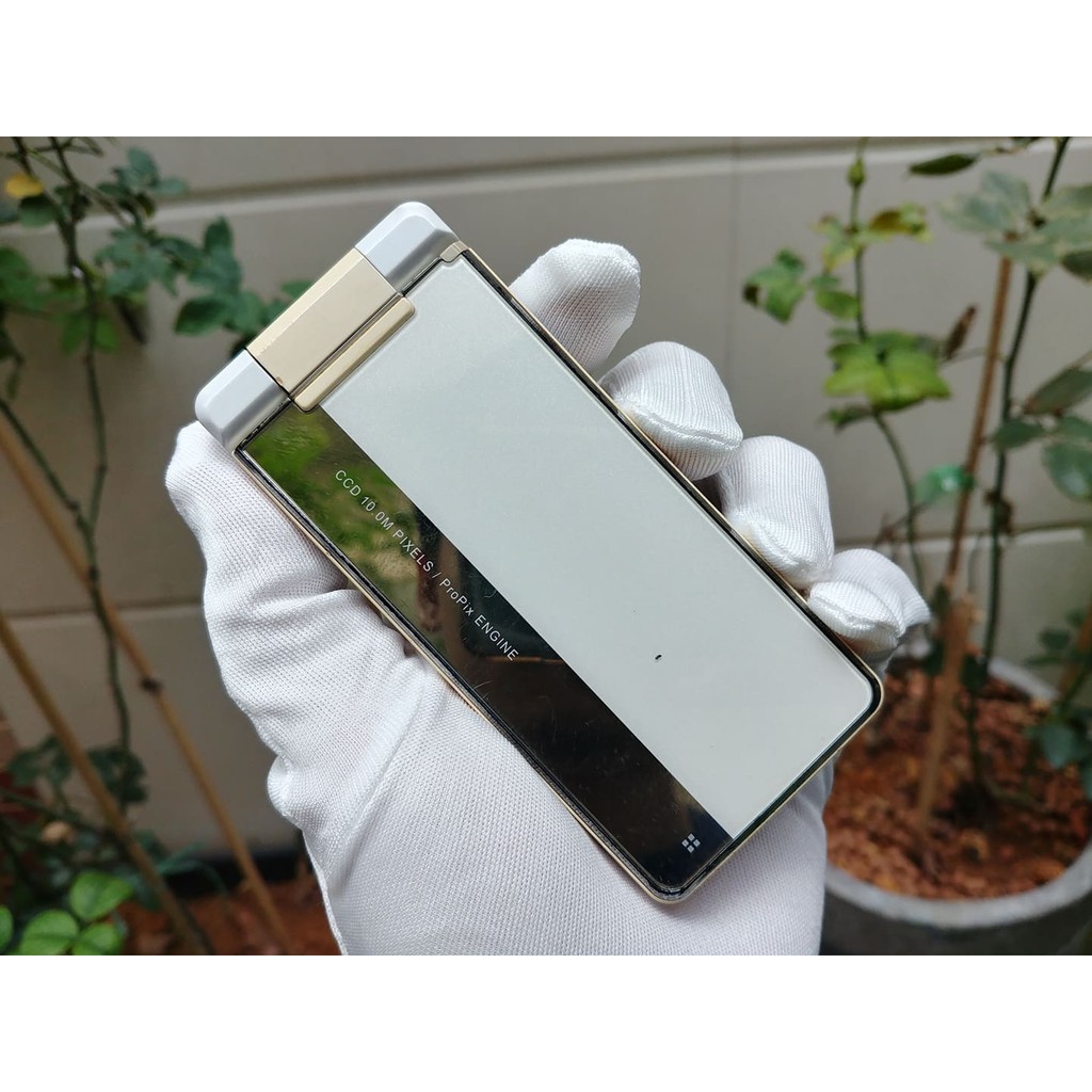 Điện thoại Sharp SH-06A màu trắng