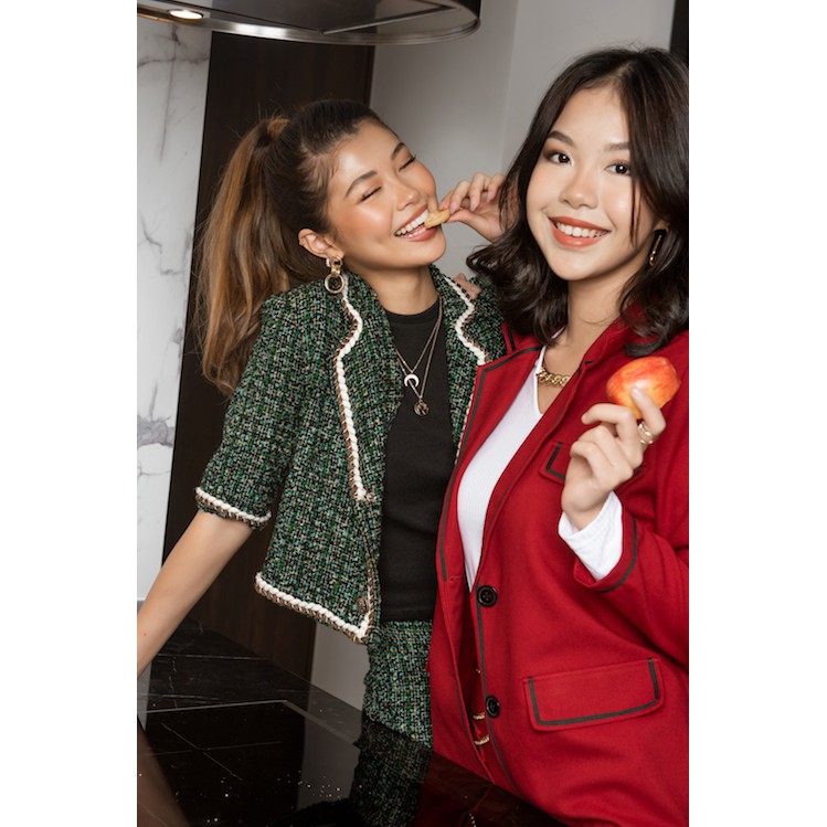 Áo Blazer 2 Túi Màu Đỏ Viền Đen EDINI - A1202 | BigBuy360 - bigbuy360.vn