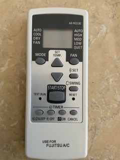 Điều khiển điều hoà Fujitsu kèm pin