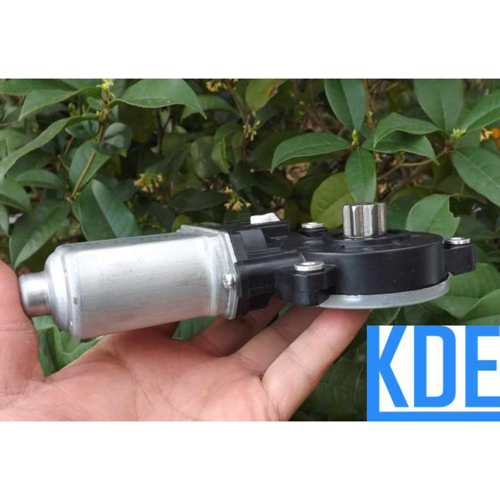 động cơ giảm tốc momen xoắn lớn 12V2.2A60RPM 12V 2.2A 60V/P 500g kde0071