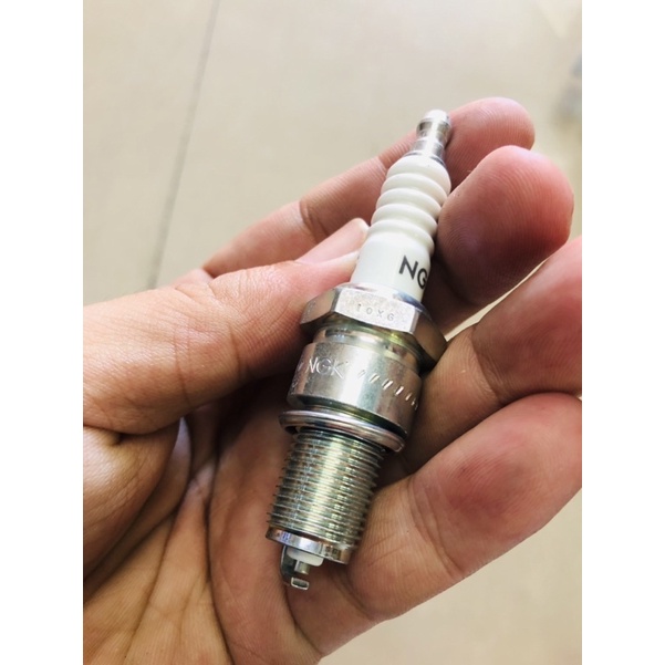 Bugi xipo zin nhập khẩu suzuki indo NGK BP8ES